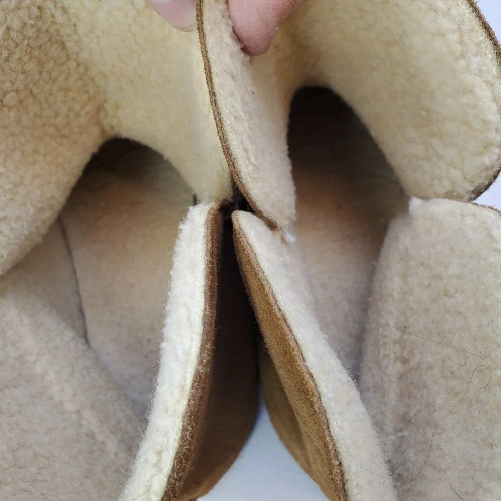 Tan Suede Moccasin Boots Faux Shearling Lined Whipstitch Ankle Wmn 8 Hippie Boho